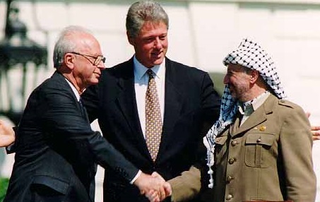 Bill Clinton Yitzhak Rabin Yasser Arafat at the White House 1993 09 13 cropped jpg