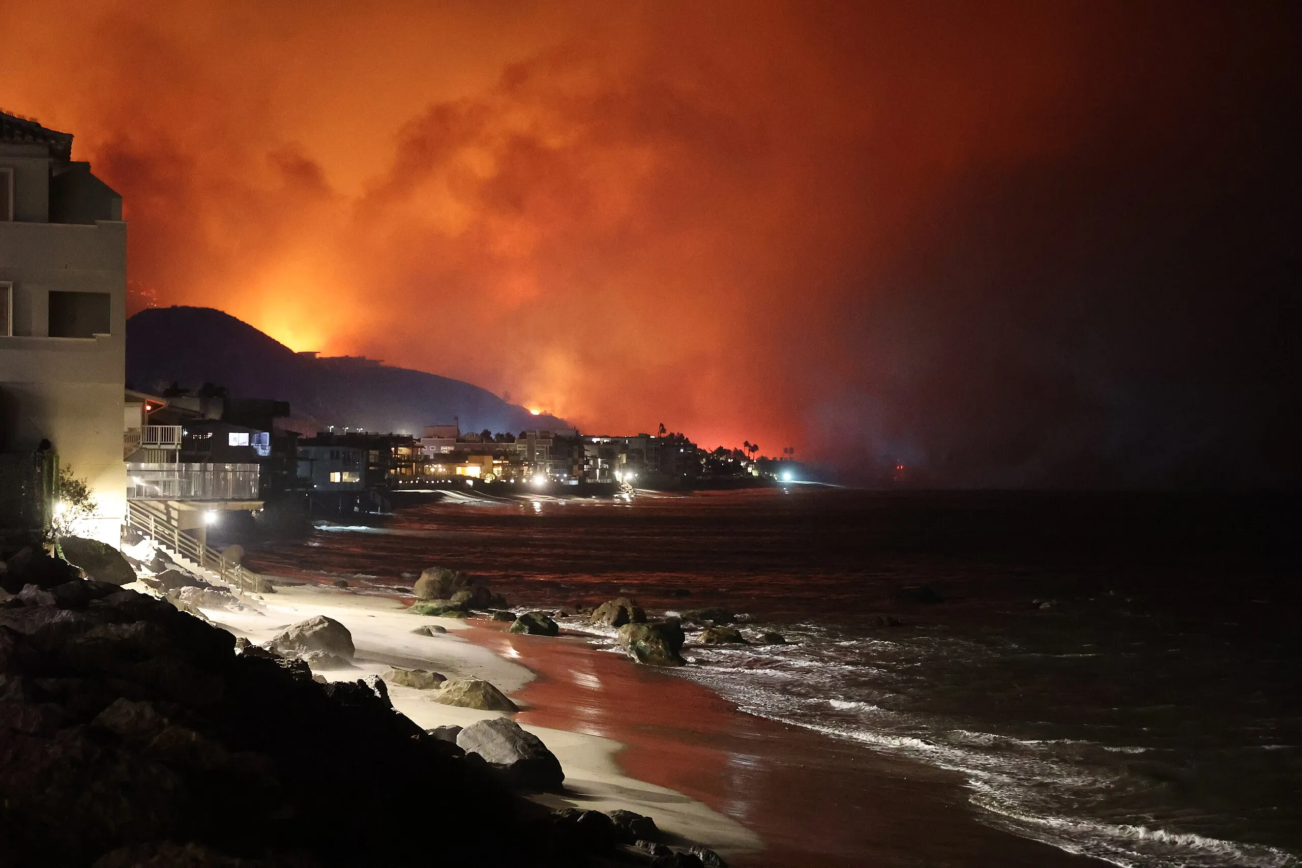 Palisades Fire Image CAL FIRE Official Wikimedia Commons