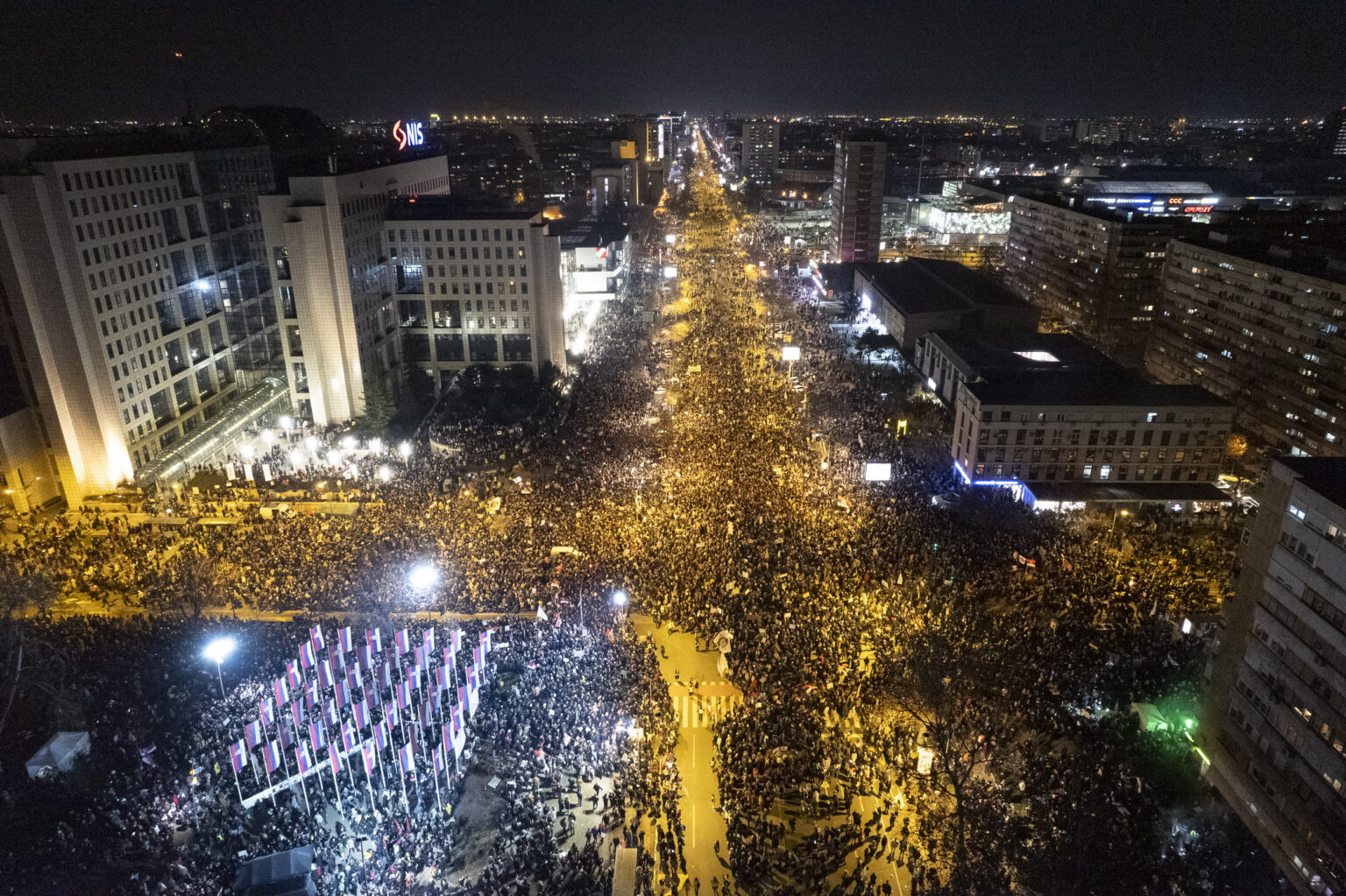 DRONNovi Sad 01. februar 2025. Akcija Tri meseca - tri mosta  kojom ce biti obelezena tri meseca od pogibije 15 ljudi u padu nadstresnice na zeleznickoj stanici u Novom Sadu Foto: Nenad Mihajlović/Nova.rs BEZ POTPISA