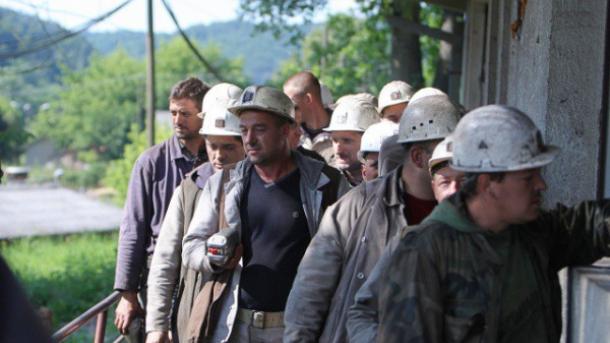 rudnik kreka rudari izali iz jame mramor troj trt bosanski 48475