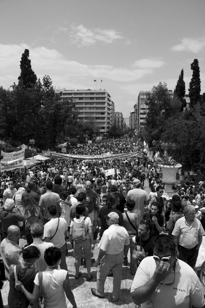 jun_29_syntagma_square_crowd-odysseas_gp